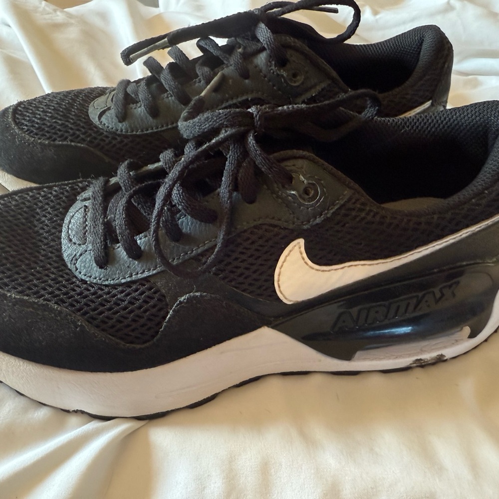 Nike Kids Black and White Sneakers